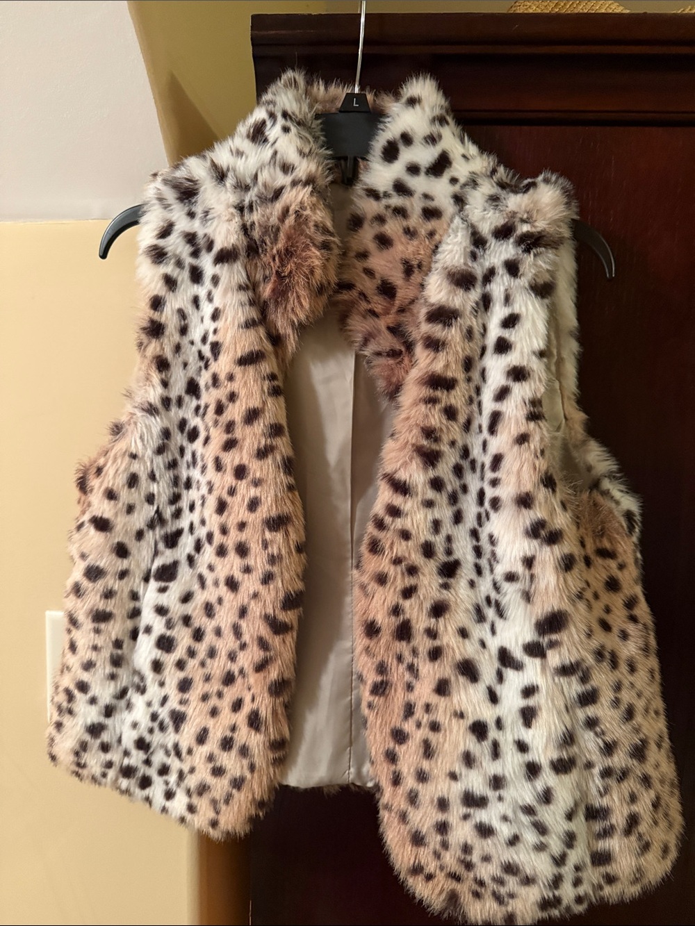 LOFT Spotted Faux Fur Vest in Cream and Brown